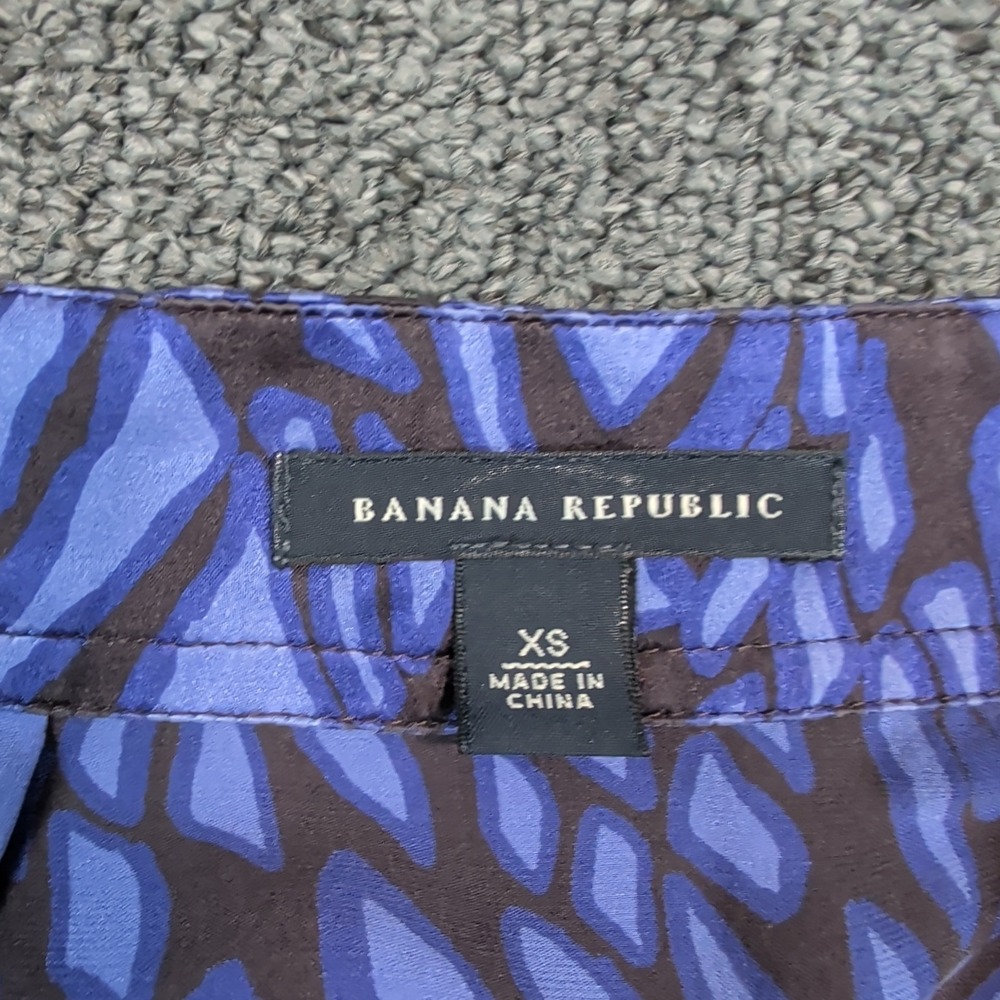 Banana Republic Y2K 100% Silk Blouse XS Blue Brown Abstract Flutter Sleeve Top - Picture 3 of 9